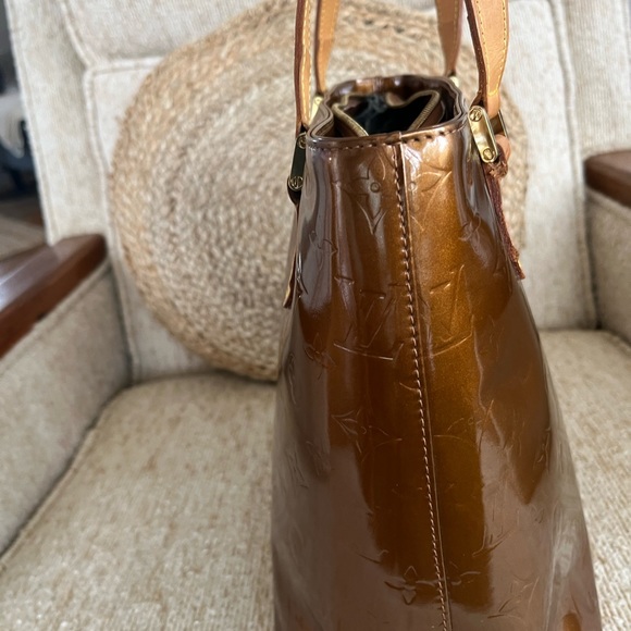 Louis Vuitton Houston Vernis bag - Picture 12 of 14